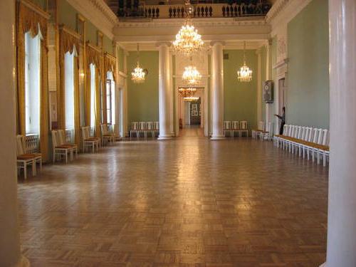 彼得堡的阿尼奇科夫宫