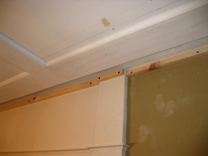 how to align the ceiling plaster