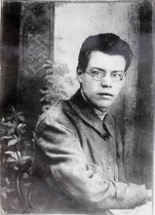 the poet Mikhail Isakovsky