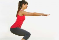 Welche Muskeln arbeiten bei Gewicht beim Kniebeugen? Wie man Kniebeugen effektiver?