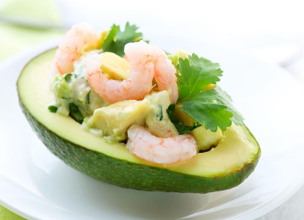 Boats of avocado with prawns