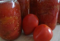 Canned tomatoes with Basil for the winter