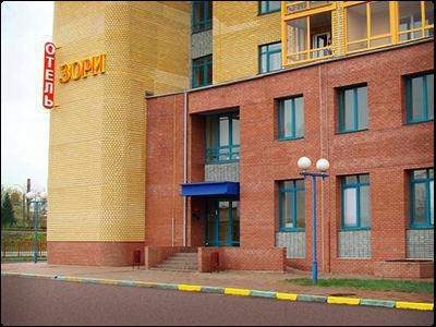 预算的酒店在Nizhny诺夫哥罗德和房间的伏尔加河或奥卡