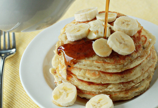 Banana pancakes with honey