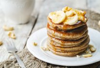 Banana pancakes: a step by step recipe with photos