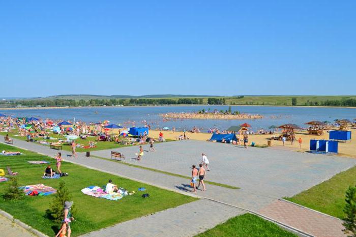 o Lago бархатово krasnoyarsk praia