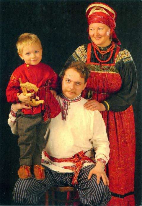 Slavic clothes photo