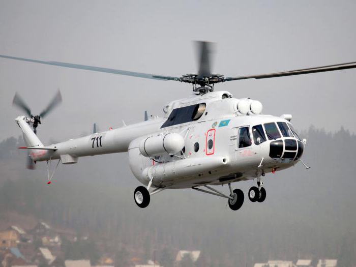 Hubschrauber des Katastrophenschutzministeriums in Moskau
