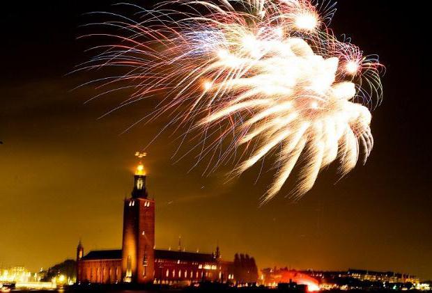 how to celebrate new year in Sweden