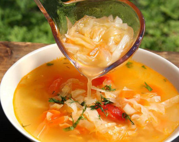 Suppe aus Sauerkraut ohne Fleisch