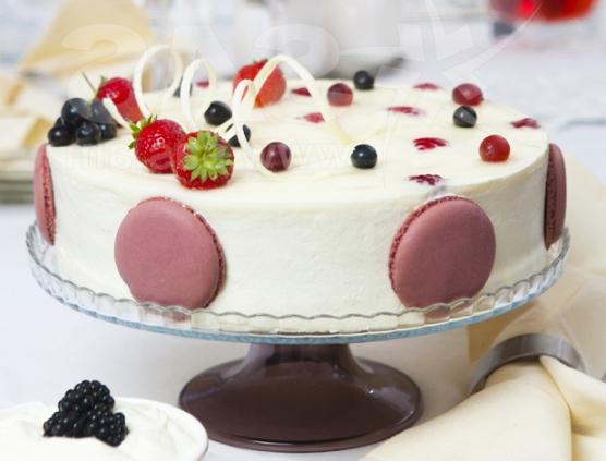 cake with fruit tenderness