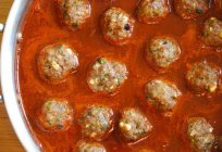Step-by-step recipe for meatballs and gravy in the oven