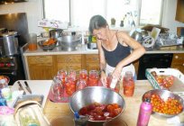 Cook the tomatoes in Apple juice