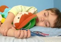 Wie bringt man ein Baby zum schlafen ohne Tränen? Gibt es eine Möglichkeit?