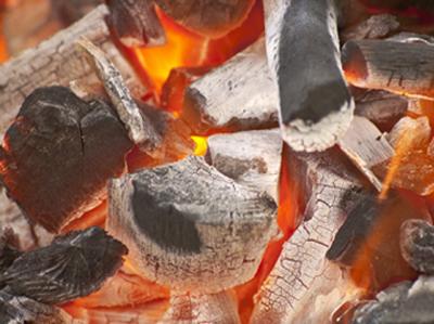 como acender o carvão para o churrasco
