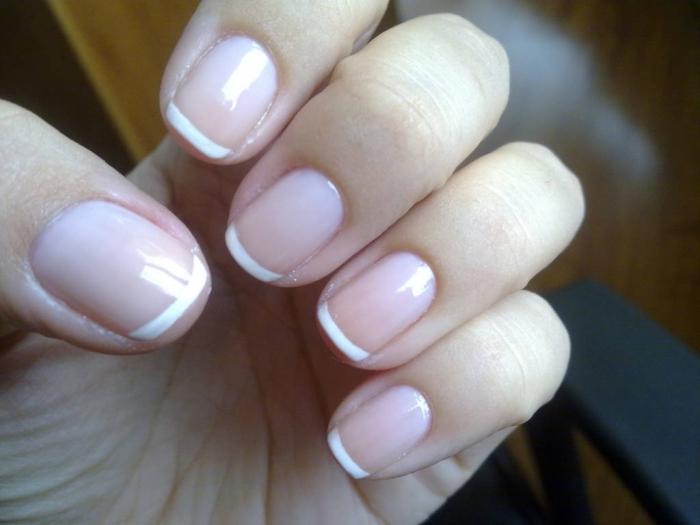 how to make a home manicure on short nails
