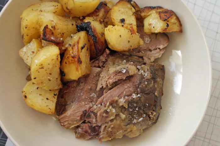 baked lamb chops with potatoes in the oven