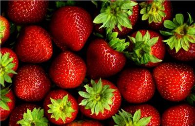 how many calories in strawberries