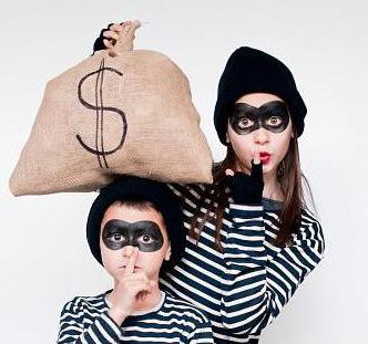 robber costume for a boy