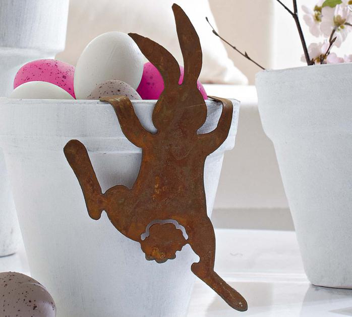 decor stand for the Easter eggs