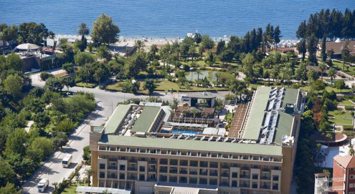 كمر الفنادق على شاطئ البحر تركيا