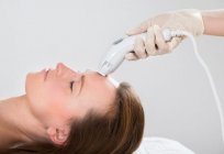 Atrophic निशान चेहरे पर: कारण, सुविधाओं और उपचार