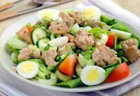 Salat mit Wachteleiern: einfache Rezepte