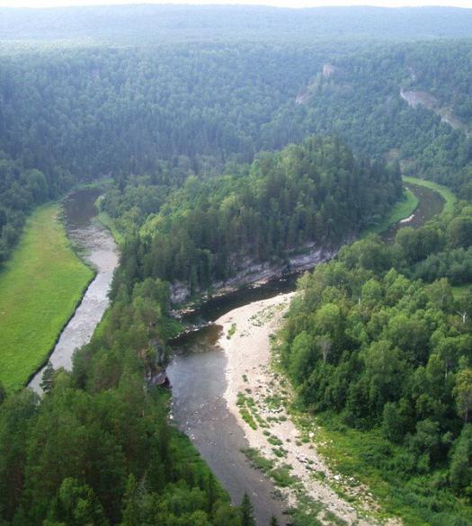 la cascada en rusia en el río Куперля