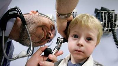 objawy zapalenie ucha środkowego u dziecka