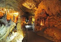 Die Höhle Emine-Bair-Chossar, Krim: Beschreibung, Geschichte, Wissenswertes und Bewertungen