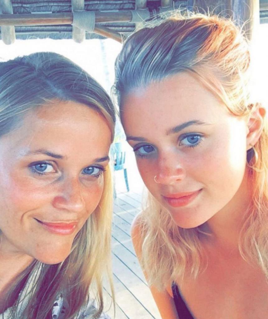 Reese Witherspoon ve kızı Ava