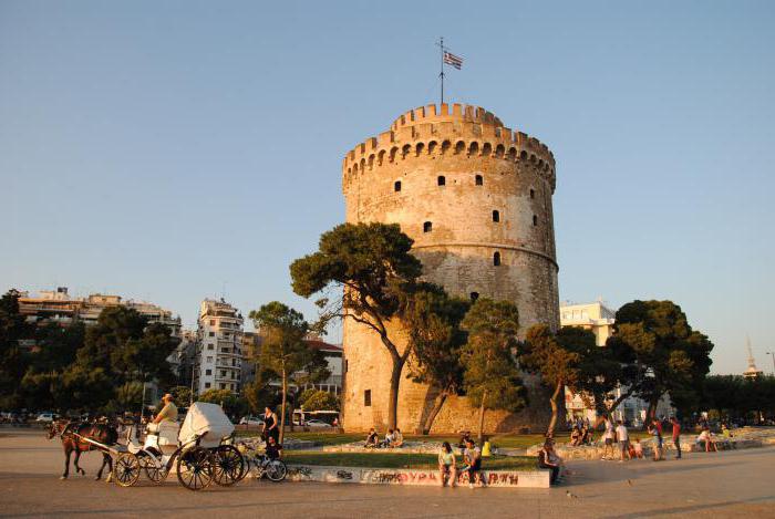 the white tower of Thessaloniki architectural features