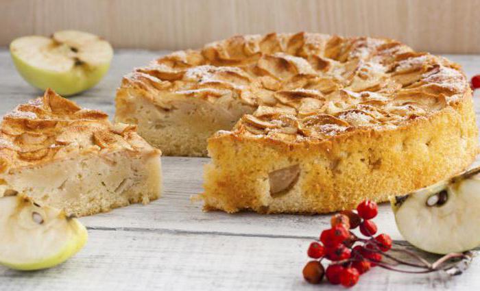 Apple pie with apples temperature baking
