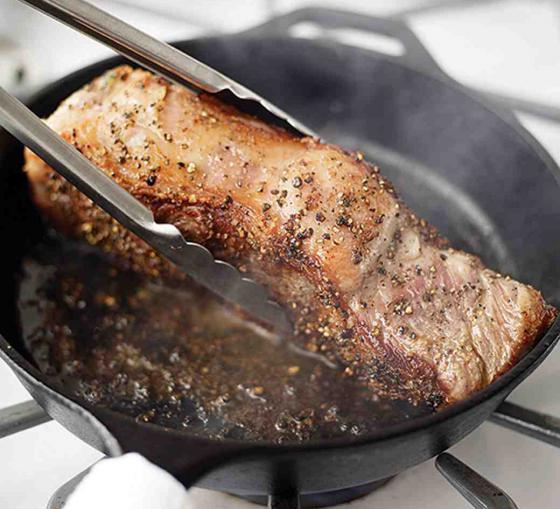 wie zu Kochen ein Steak aus Schweinefleisch