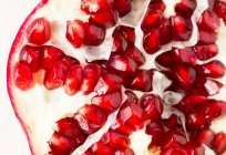 How to clean a pomegranate quickly and correctly?