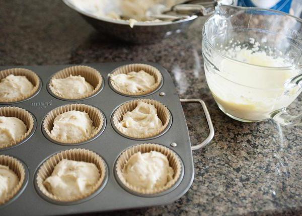 banana muffins from a recipe photo