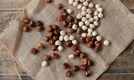 how to clean hazelnuts