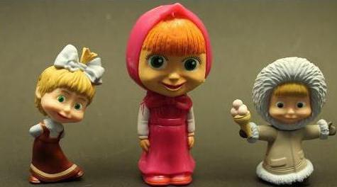how to choose a kinder surprise toy with a serial Masha and the bear