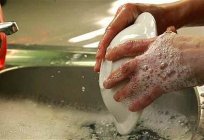 How to make dishwashing detergent with your hands?