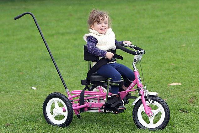 ortopedia de la bicicleta para los niños con parálisis cerebral