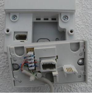 How to connect to the socket for the Internet Legrand Valena