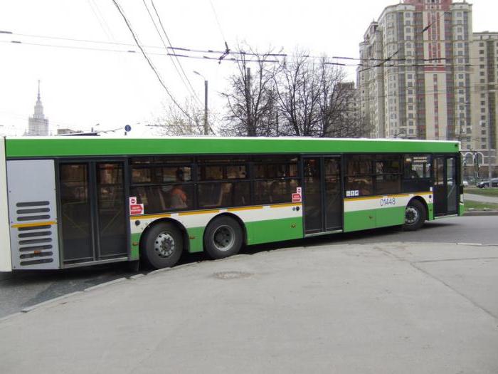 どのように多くの散歩858バスのモスクワ