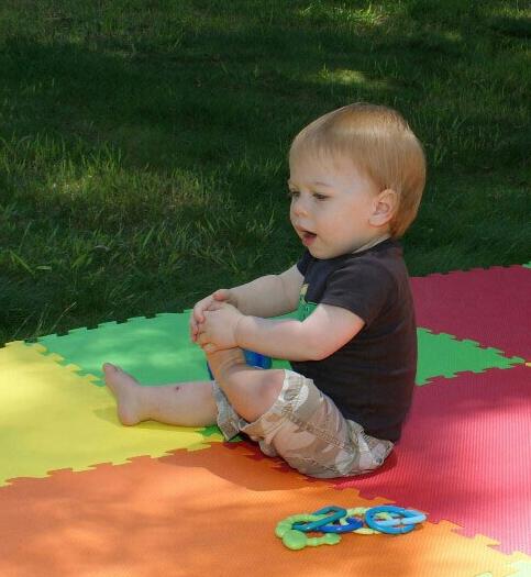 дитячі килимки пазли для повзання
