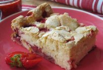 Strawberry pie in multivarka: recipe