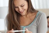 Verzögerung Periode und weißen Ausfluss - ein Zeichen der Schwangerschaft?