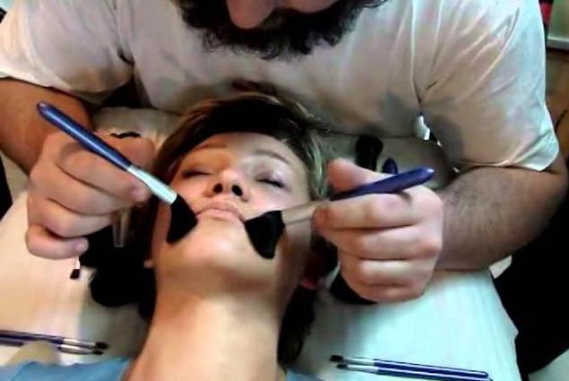 Egyptian facial massage technique