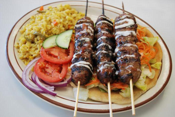 kebab de carne de cerdo