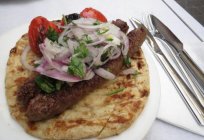 Kebab - what is it? How to cook, what to serve?