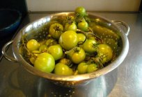 Como засолить tomates verdes en una olla rápida de la receta