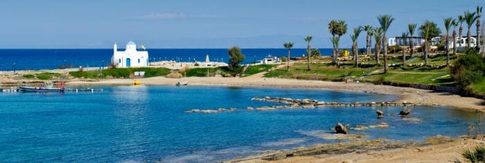 塞浦路斯。水的温度